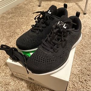 APL Techloom Pro in Metallic Black